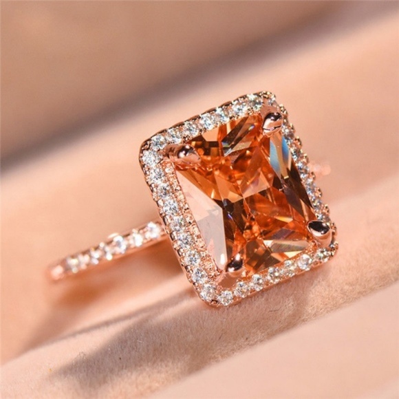 Rose Gold Filled Emerald Cut Crystal Ring Size 8 - Picture 2 of 6